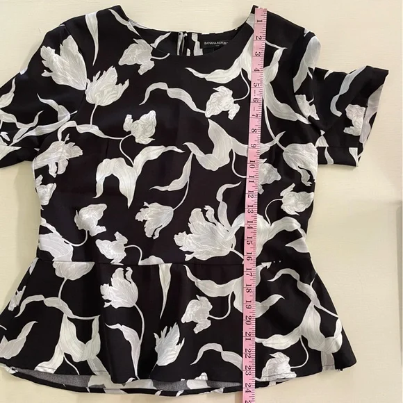 Banana Republic Peplum Short Sleeve Blouse - Picture 5 of 7